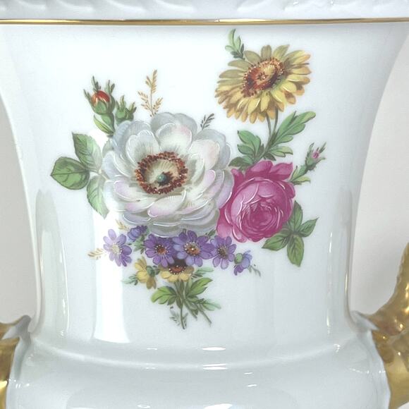 AK Kaiser German Porcelain Swan Handled Gilded Urn Vase 1440 - Picture 3 of 10